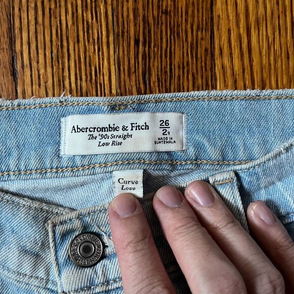 Abercrombie & Fitch The 90s Straight Low Rise Curve Love Jeans Women's Sz 26/2R - Picture 3 of 11